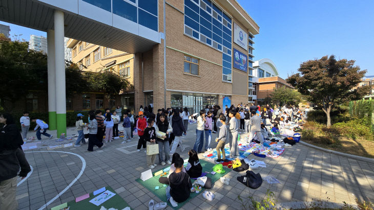 관평초 바자회 사진