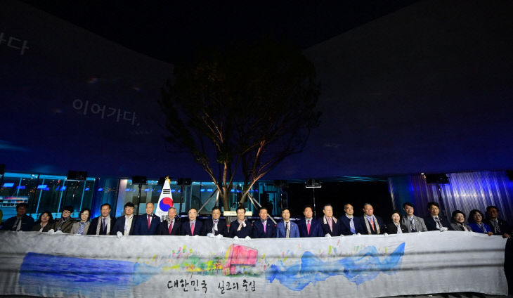 진주실크, 100년 숨결을 모아 다시 피어나다 (1)