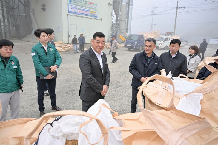 공공비축미곡 건조벼 매입 현장  (1)