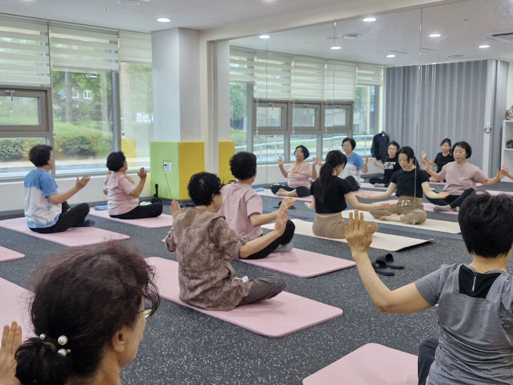 4-1. 요가프로그램 사진