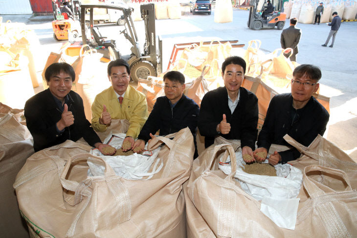 권익현 부안군수, 공공비축미 수매 현장 방문 농가 격려 (1)