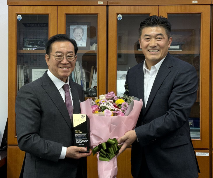 사본 -골목상권_수호대상_수상_사진_이종배의원