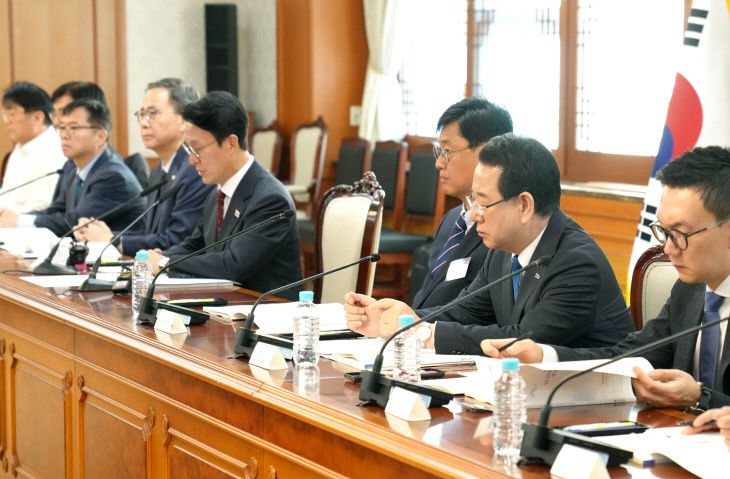 여객기참사 피해자 지원·추모위원회 제1차 회의1