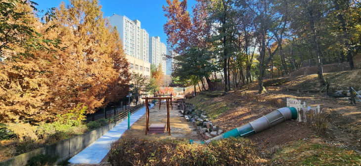 청주시 성화근린공원, 모두를 위한 무장애 도시숲으로 새단장.