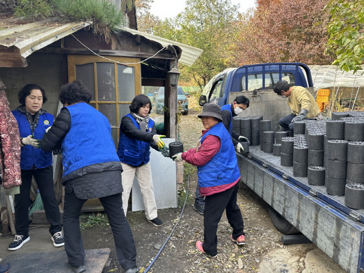사곡면 바르게살기 연탄나눔 (2)