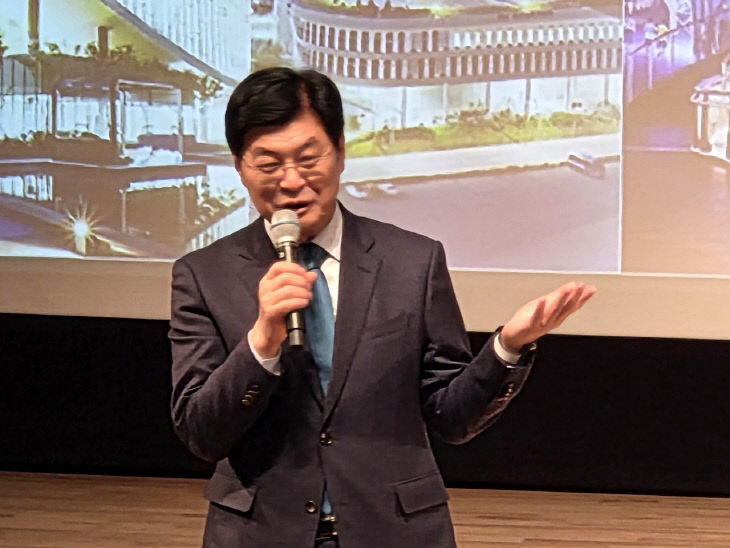 Resized_20251118_151504_58033159419579