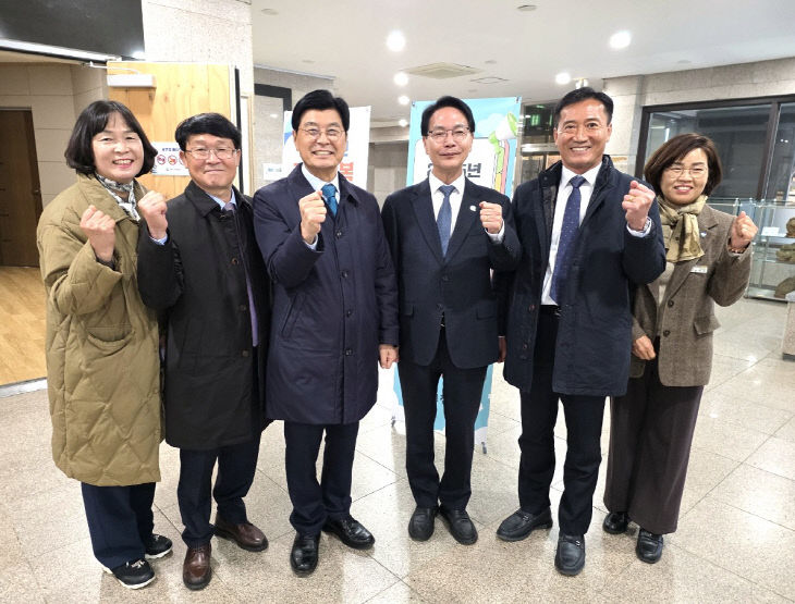 Resized_20251118_163854(0)_58100526318303