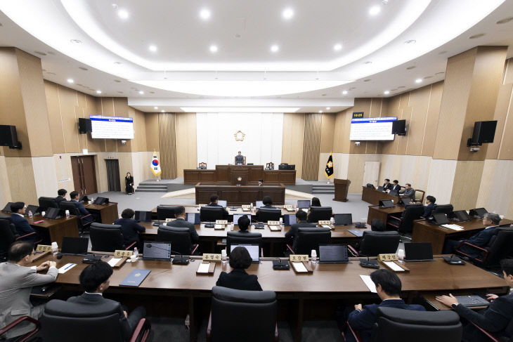 2025-11-21 본회의장 전경