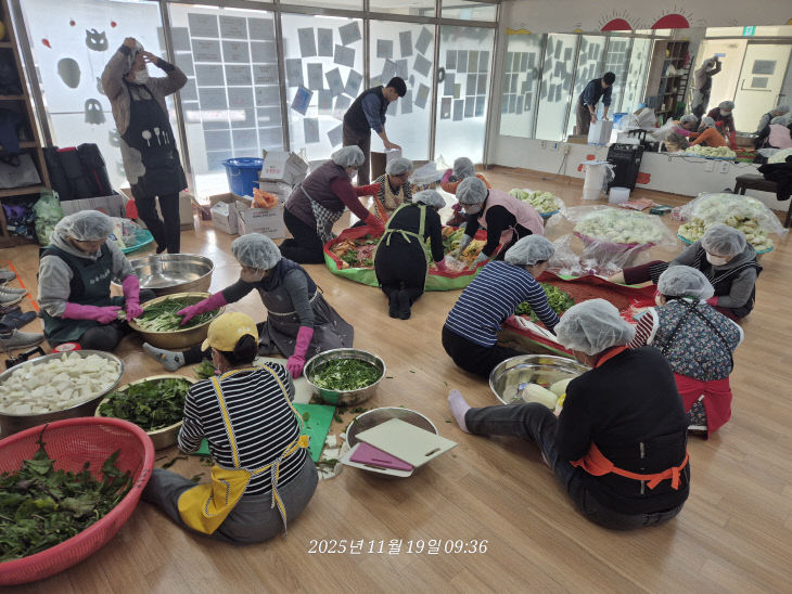 사랑의 김장 나눔 (2)
