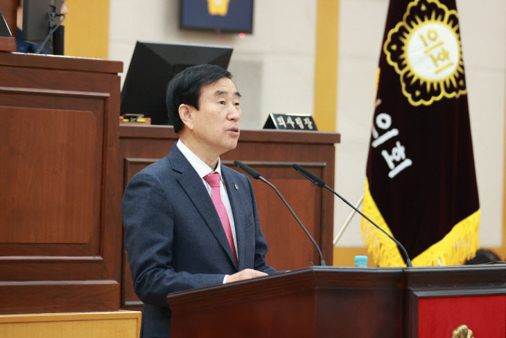 251124 조길형 시장, 함께 만든 12년 마지막까지 시정 챙긴다2