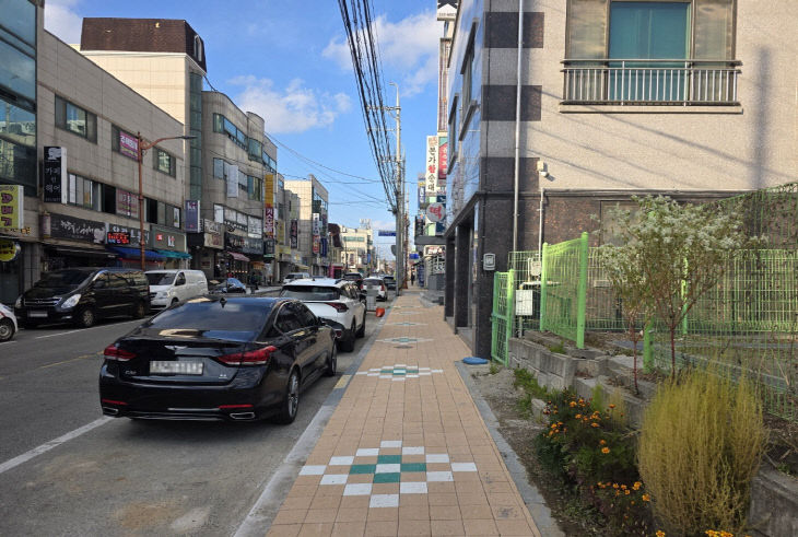 4.예산읍 산성리 역전로 전경 (1)