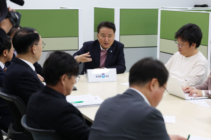 20251124 - 도정운영 관련 기자간담회(지방기자실 도지사)