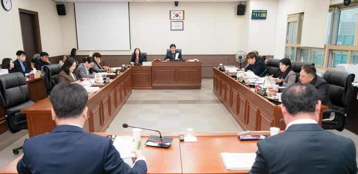 20251124 2025년 행정사무감사 8일차(2)자치행정위원회