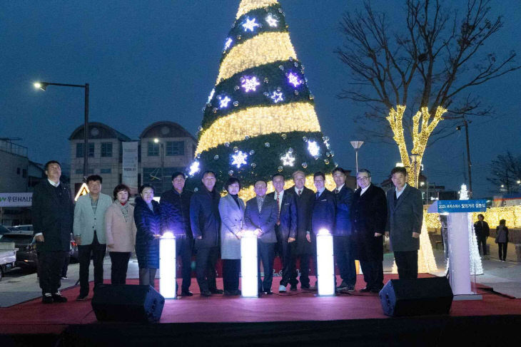 연천군, ‘2025 크리스마스 빛의 거리 점등식’ 개최