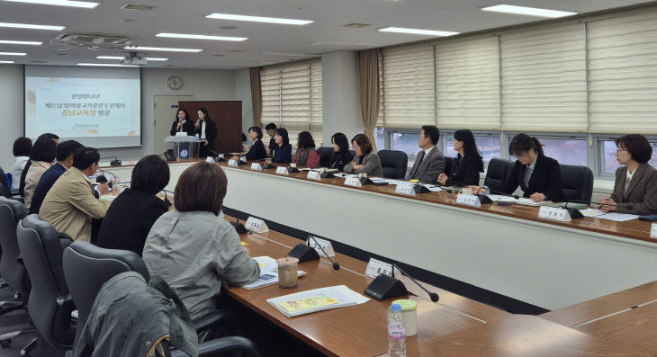 사진1_베트남 꽝찌성 교육훈련국과 사업 성과 교류