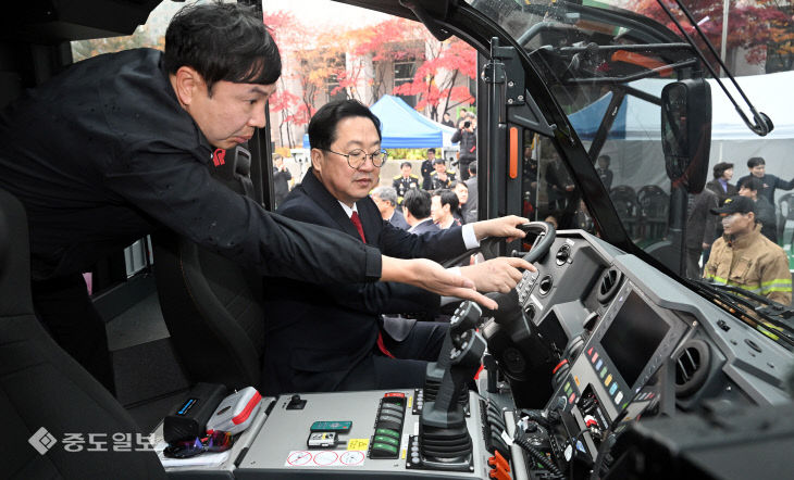 20251125-고성능 소방차량 도입 시연회2