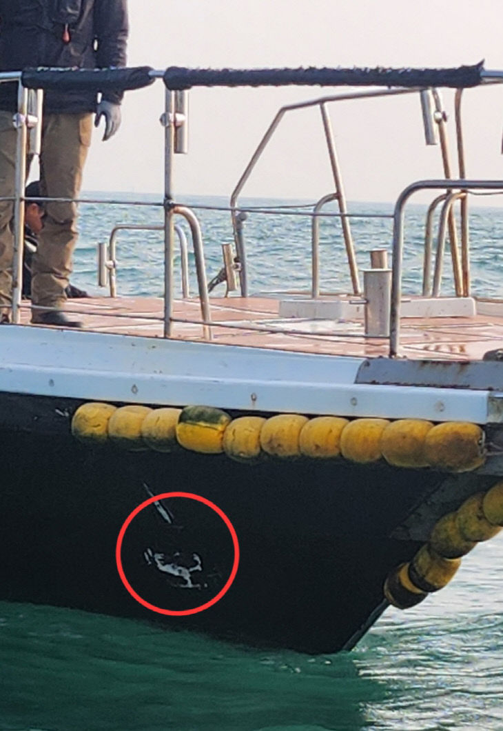 왕등도 충돌침수 낚시어선 전원 구조2(파공부위)