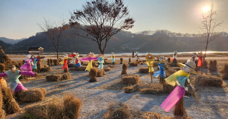 바로마켓 백제금강점 볏짚놀이터 (1)