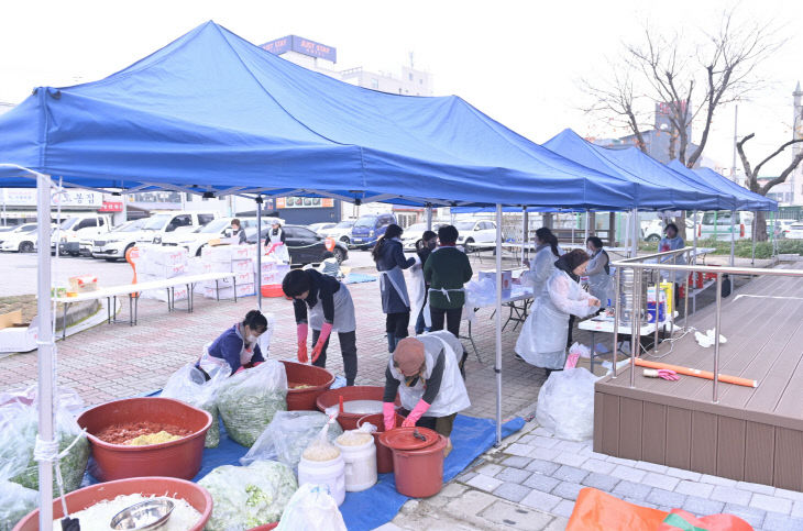 공주시 여성단체협의회 김장 나눔 (2)