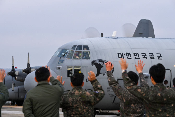 크리스마스 공수작전에 참가한 공군기
