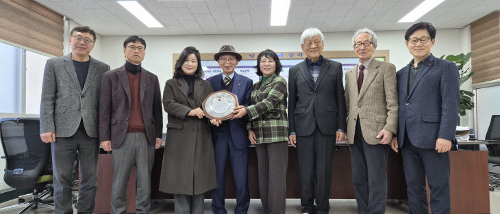 temp_1764599547765.587053701