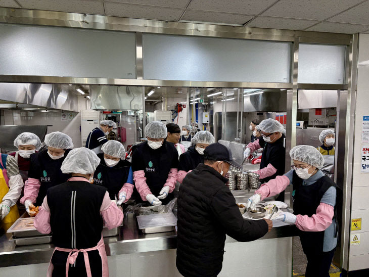 251201_노인복지관 점심봉사