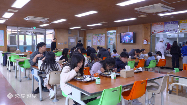 626_0731.00_04_18_56.스틸 004