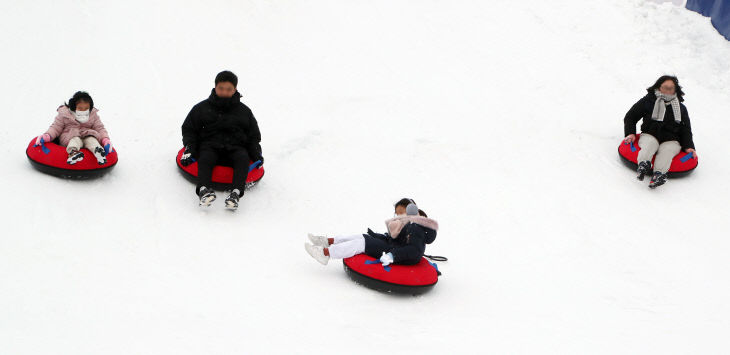 2-2 생명누리공원 눈썰매장(2024년 운영사진)