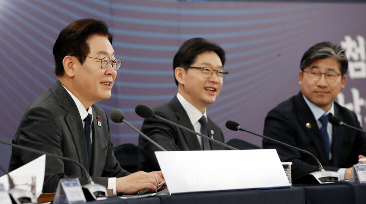 20251205-이재명 대통령 충남 방문3