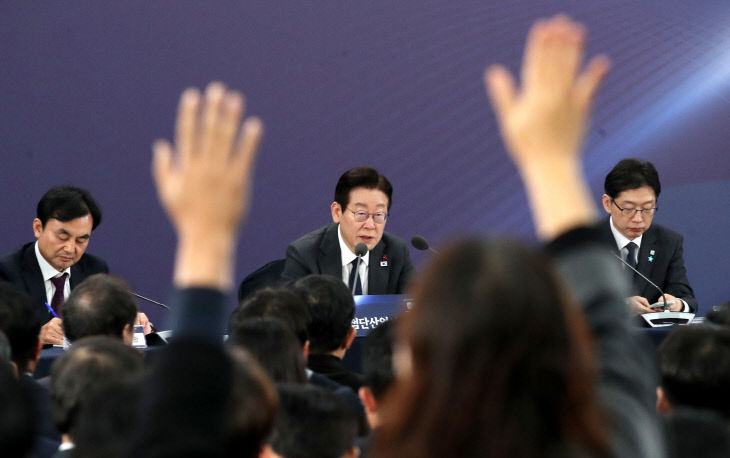 20251205-이재명 대통령 충남 방문2