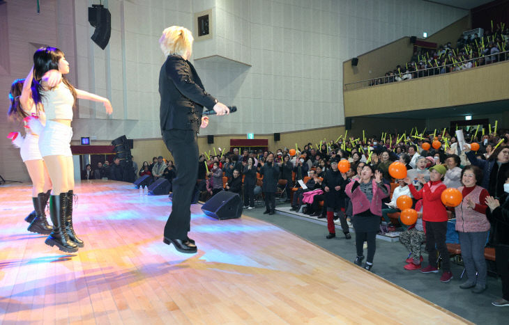 송년음악회가 .