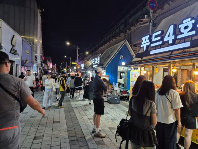 02.월드푸드스트리트, 창업 사다리 역할 ‘톡톡’