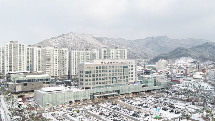 3.예산군청사 전경(설경)