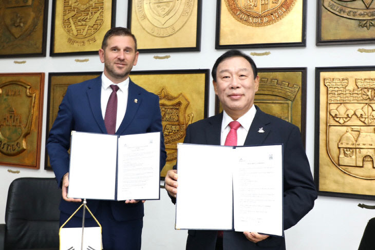 (대외협력담당관)