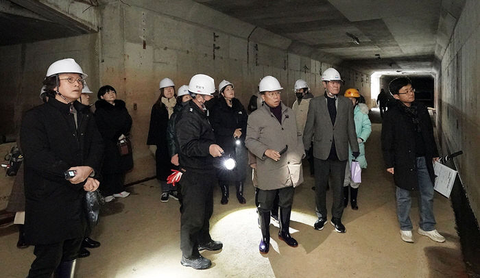 성남시 구미동 성남물빛정원 시민 탐사대 프로그램 진행