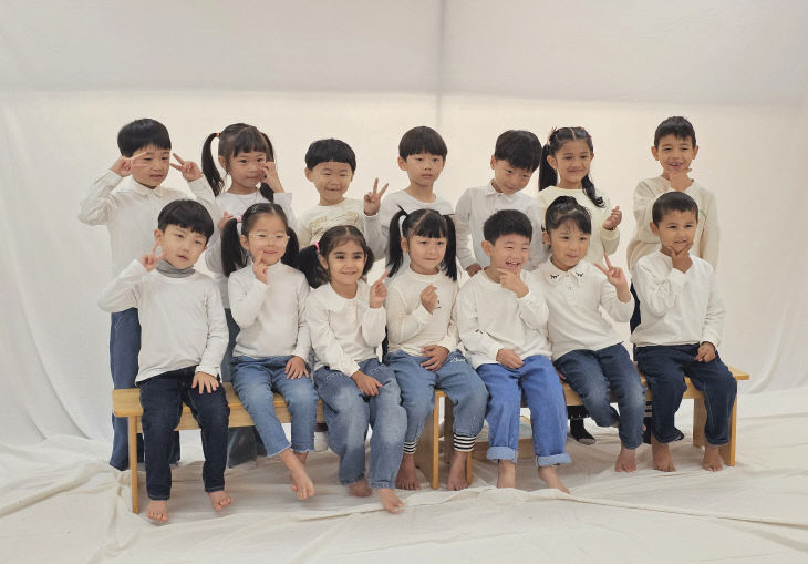 조치원신봉초병설유 단체사진