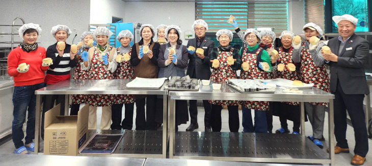 고창군 생활개선회, 손수만든 빵 3천개 전달
