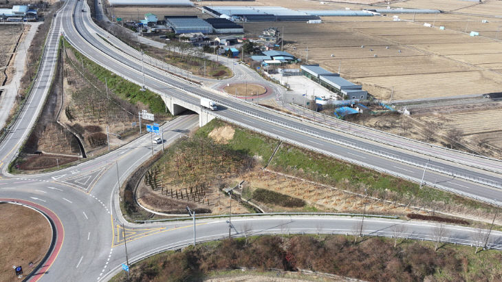 4.국도45 삽교교차로 기후대응도시숲 조성 모습