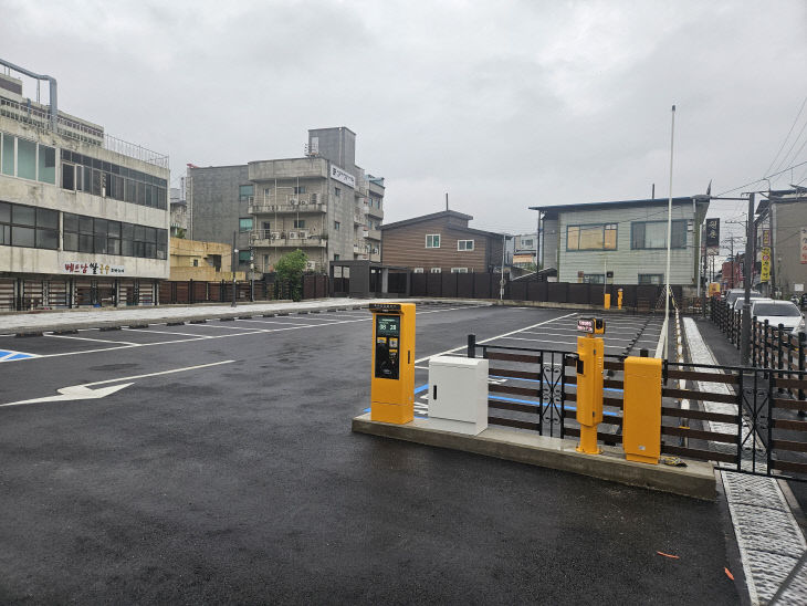 증평군 신동리 주거주차장