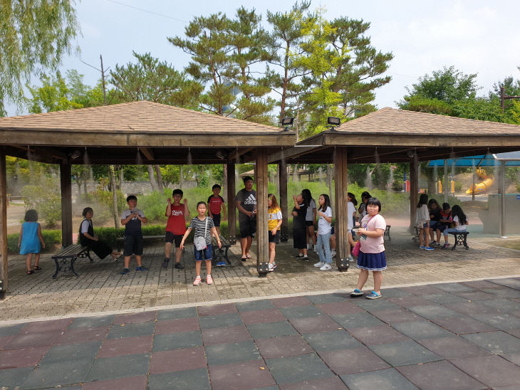 폭염 예방 시설 설치 사진(쿨링포그)