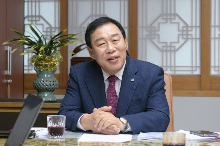 최민호_시장_사진2(대외협력담당관)