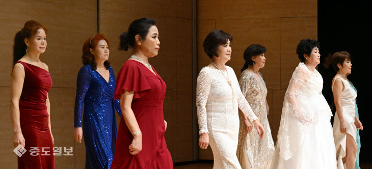 20251217-시니어모델 패션쇼1