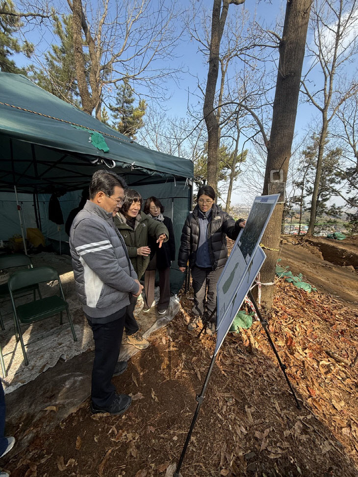 권익현 부안군수, 부안읍 고성 ‘상소산성’ 발굴 현장 점검