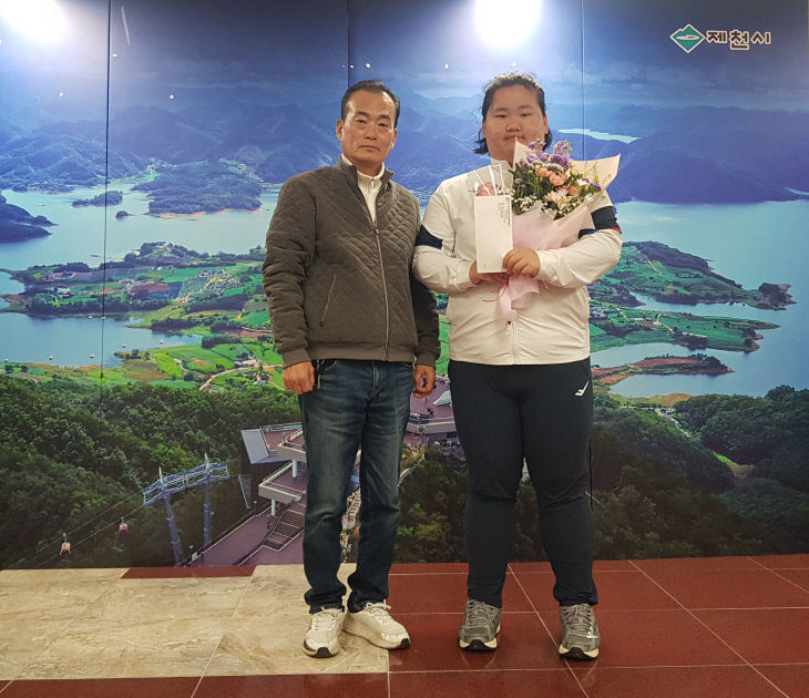 김수연 선수 격려금 전달