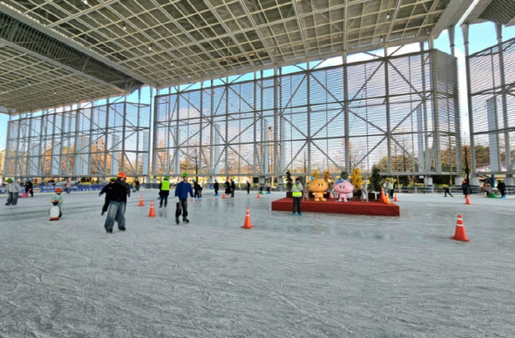 4. 엑스포시민광장 야외스케이트장으로 겨울여행 떠나요1