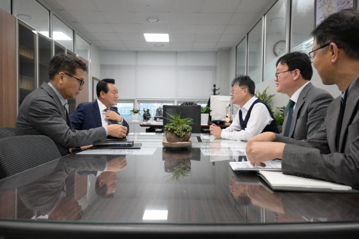 기재부 방문 모습 (2)