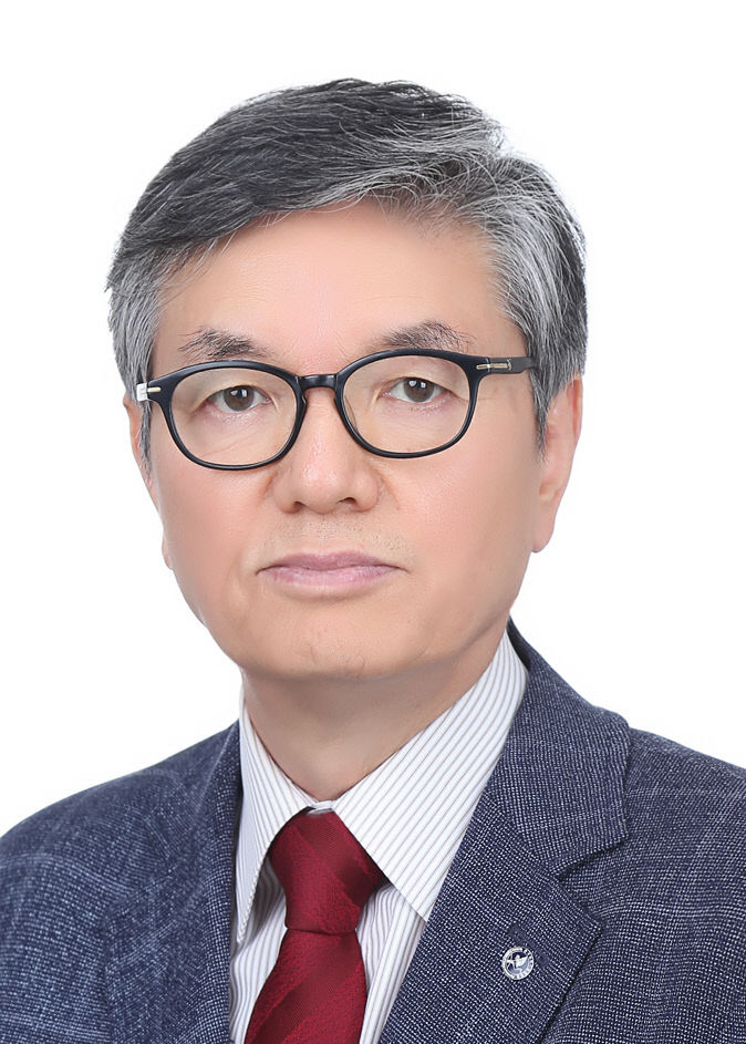 장창익 명예교수