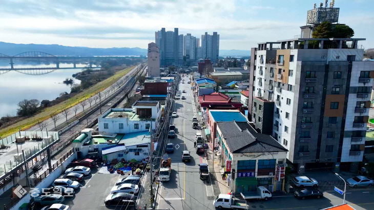 626_1143.00_00_25_45.스틸 004