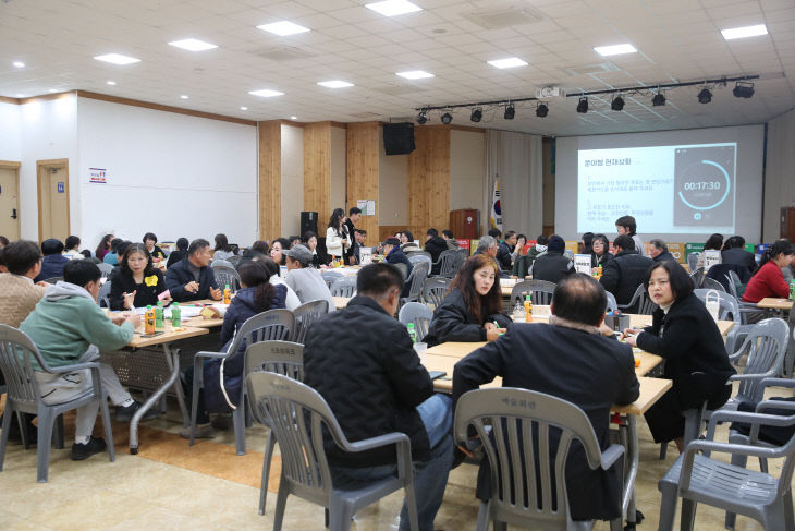 가능발전 의제 논의를 위한 100인 원탁회의 개최1