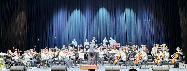 청양 정산중 음악회